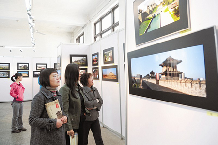 大同古都新韵图片展在省图书馆开展