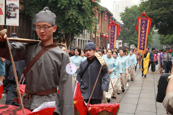 福州＂茶帮拜妈祖＂在三坊七巷拉开帷幕