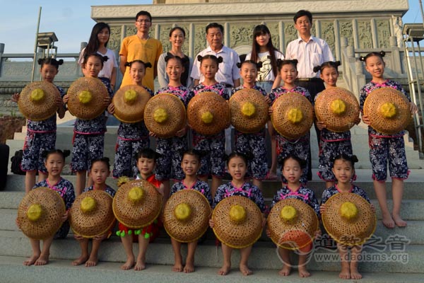 广东省陆丰东海镇儿童舞蹈海灵彰显妈祖文化