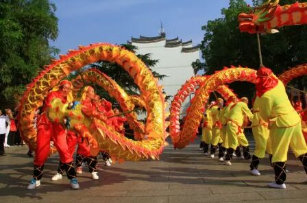 湖南省南岳举办大型朝圣活动“九龙朝圣”