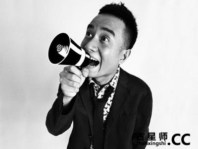 恋爱中爱演戏的男人